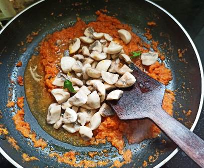 mushroom curry