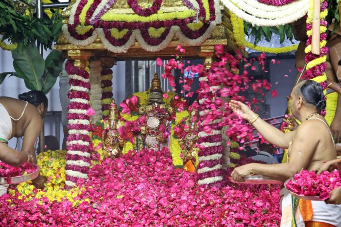 pushpa yagam