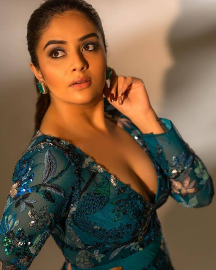 sreemukhi