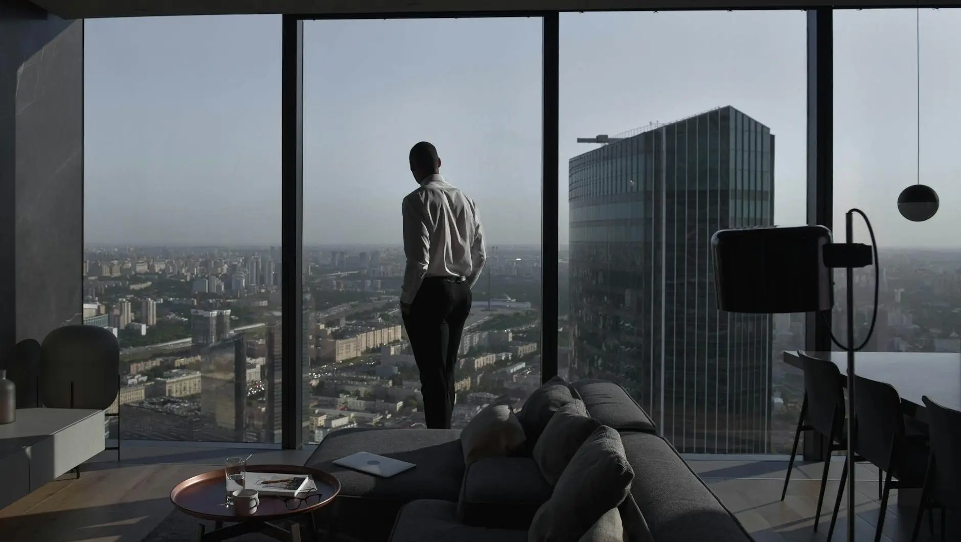 2BHK ప్లాన్ చేస్తున్నారా? 3BHK నా? ఏది బెస్ట్? మొదటిసారి ఫ్లాట్ కొనేవారికి గైడ్